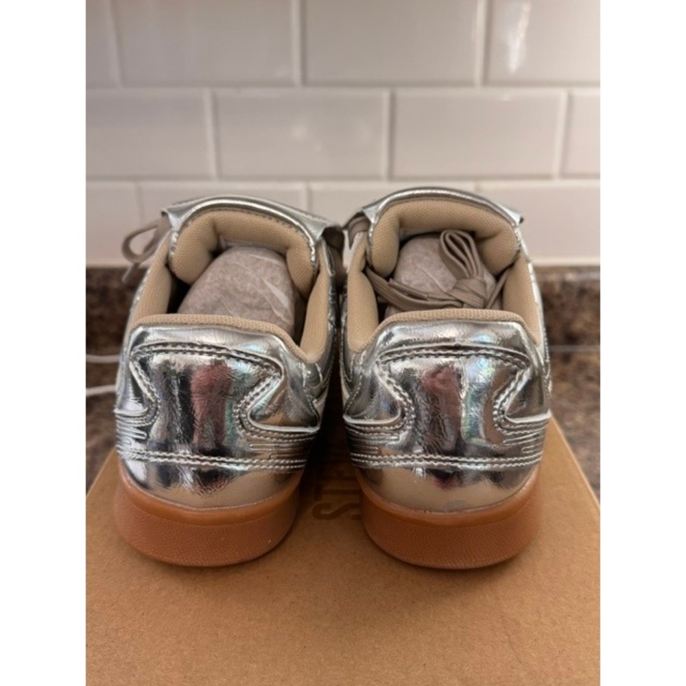 Steve Madden Field Silver Metallic Fold Over Tongue Sneakers Gum Sole Low Top - Picture 6 of 13